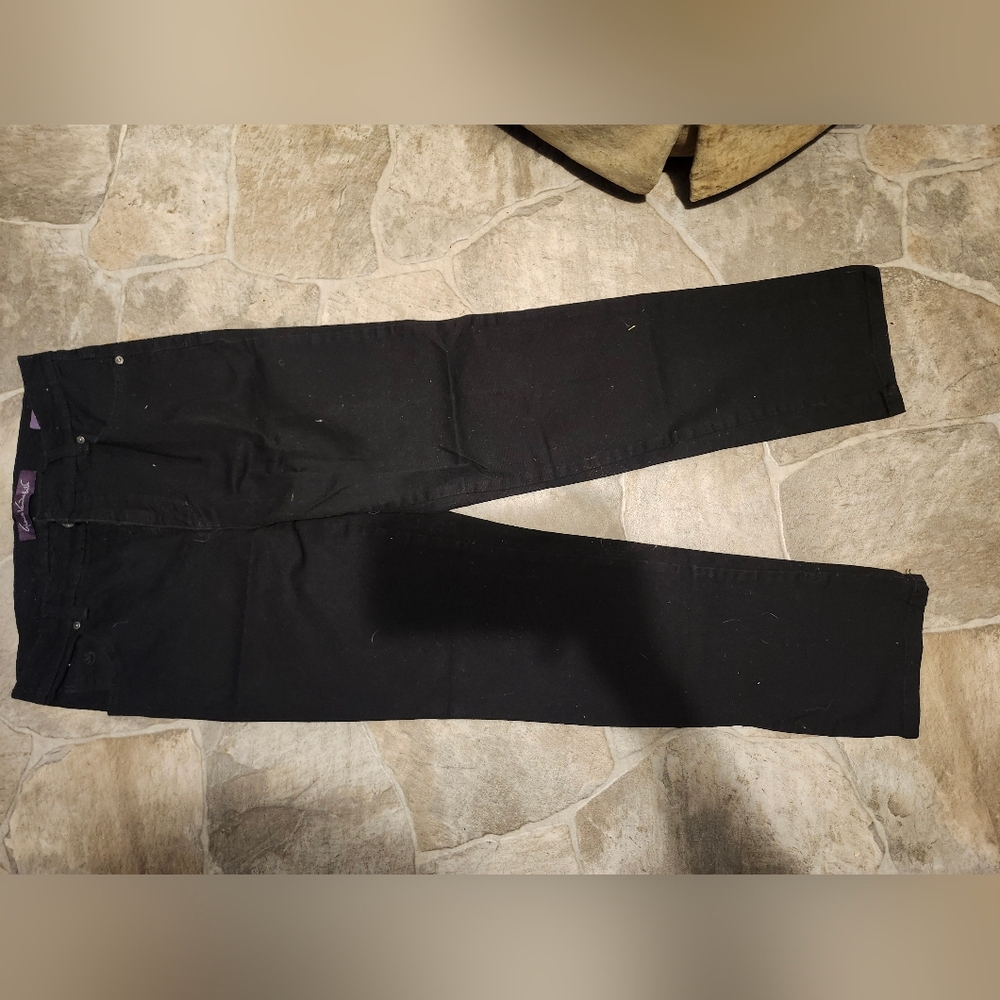 Black Straight-Leg Jeans
